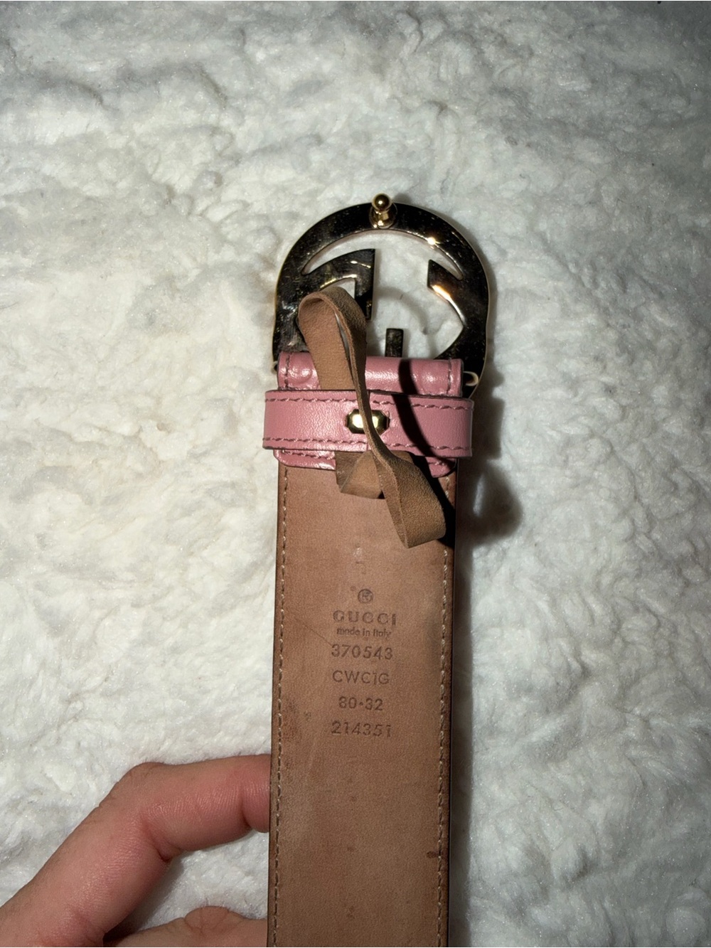 Gucci Embossed Pink Leather Belt with Interlocking G Motif - Picture 4 of 5